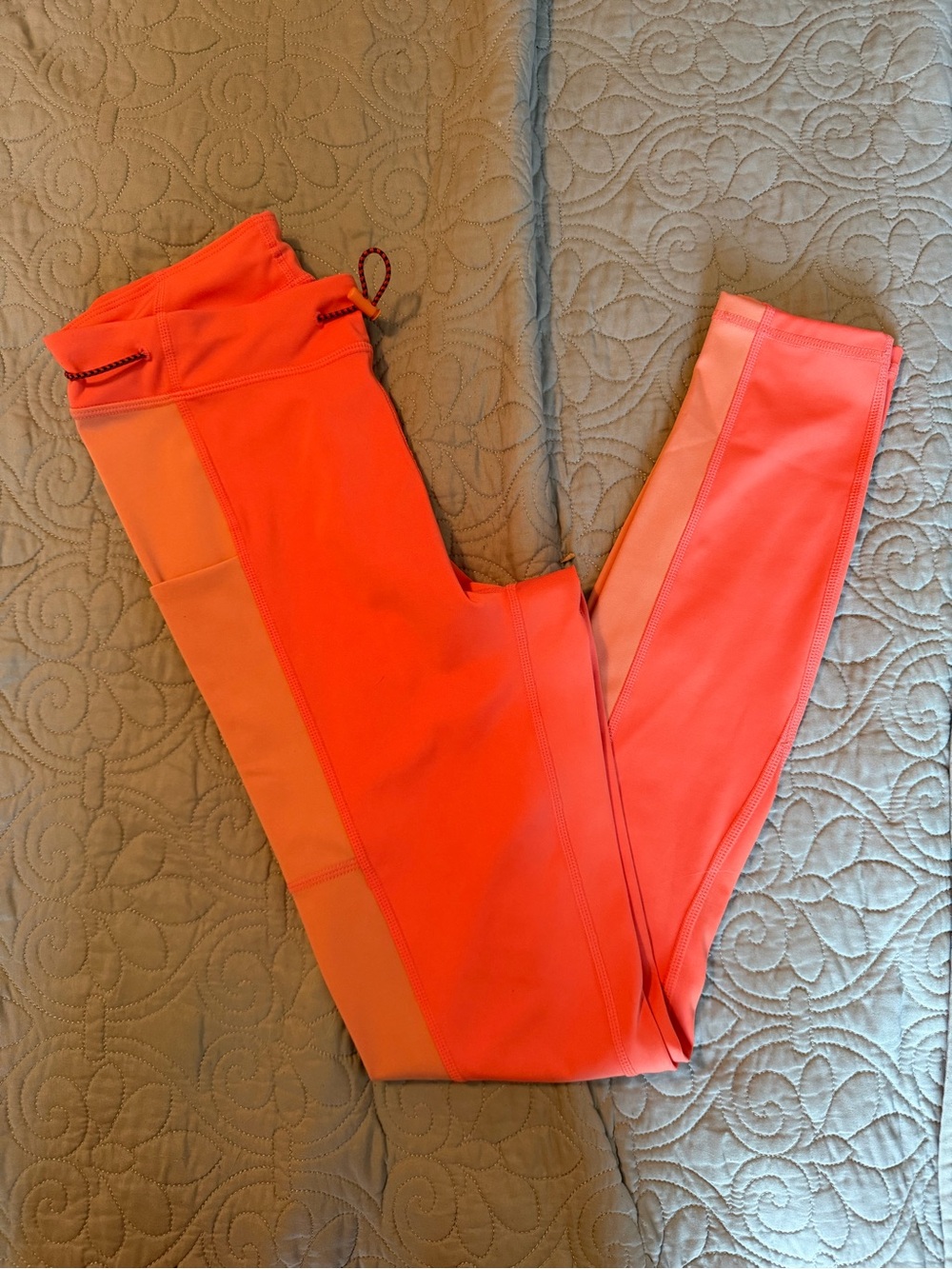 Fabletics Motion365+ Bungee Leggings S Coral Side Pockets NWOT